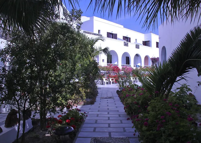 Hotel New Haroula 3*