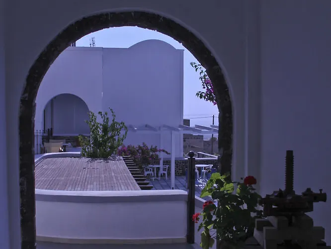 New Haroula 3* Fira (Santorini)