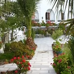 Hotel New Haroula 3*