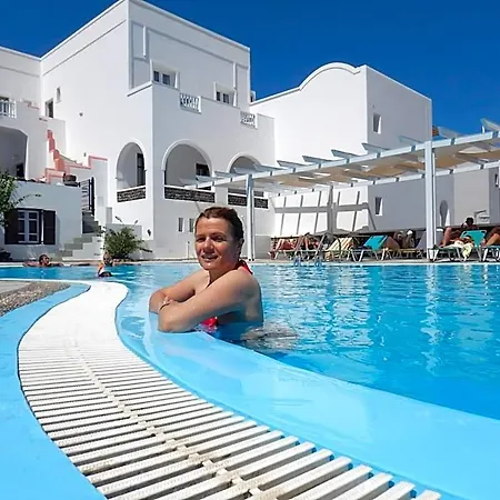 Hotel New Haroula 3*