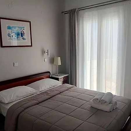 New Haroula 3* Fira (Santorini)