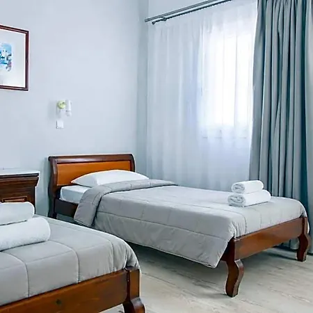 New Haroula 3* Fira (Santorini)