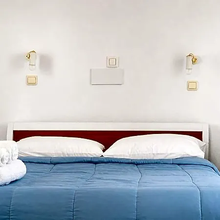 New Haroula 3* Fira (Santorini)