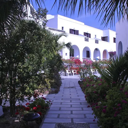Hotel New Haroula 3*