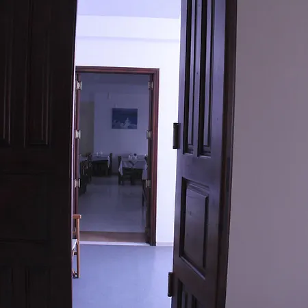 New Haroula 3* Fira (Santorini)