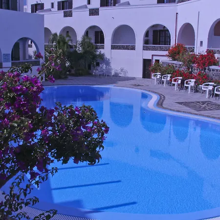 Hotel New Haroula 3*