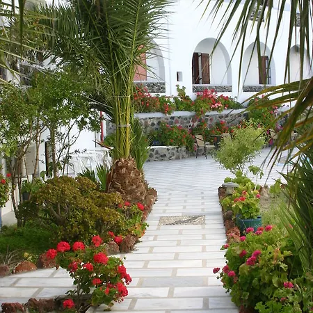 Hotel New Haroula 3*