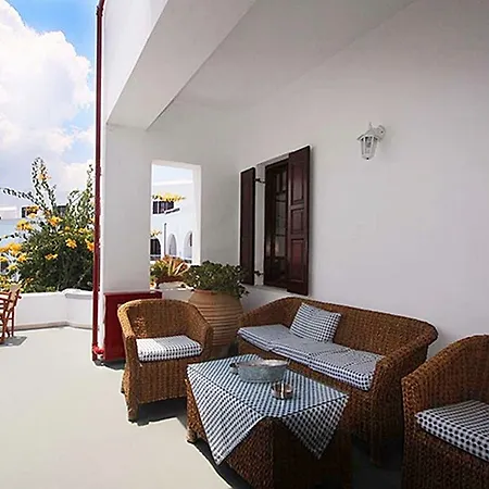 New Haroula Hotel Fira (Santorini)