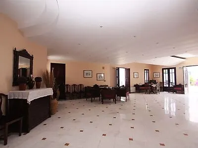 新哈罗拉酒店 费拉