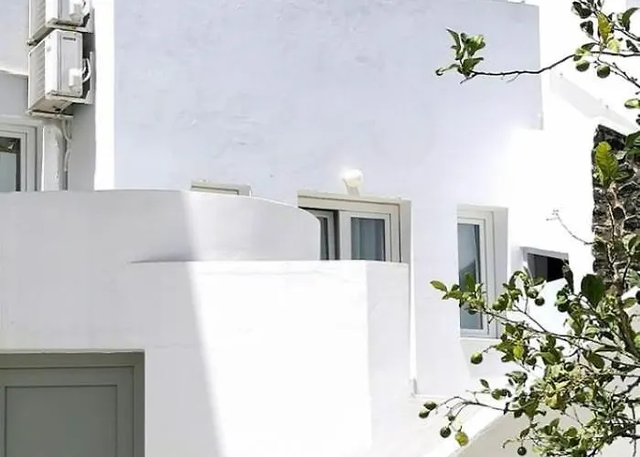 New Haroula Fira (Santorini)