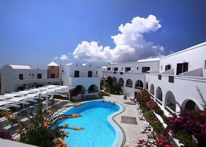 Hotel New Haroula 3*