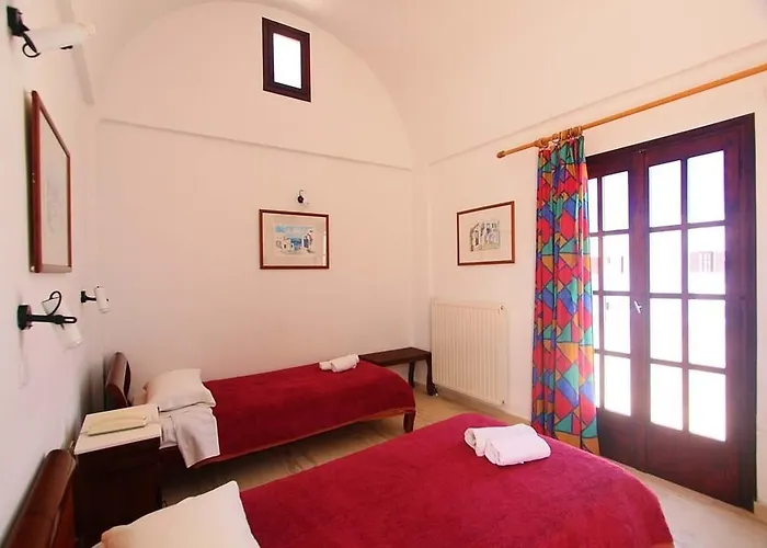 Hotel New Haroula 3*