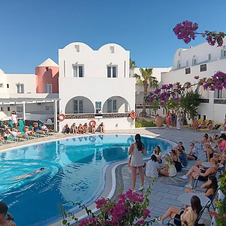 Hotel New Haroula Fira (Santorini)