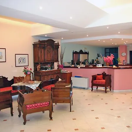 New Haroula מלון 3*