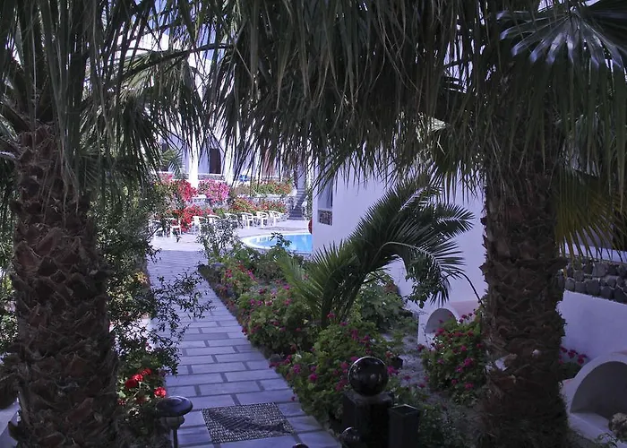 Hotel New Haroula 3*