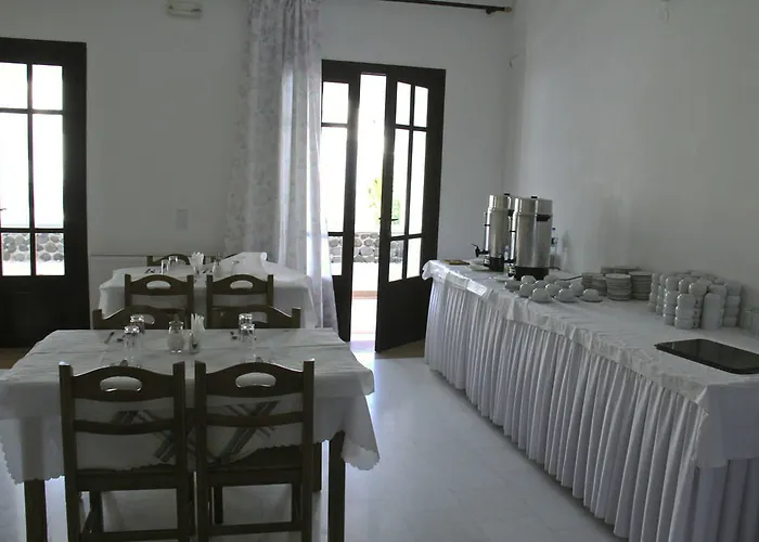 New Haroula 3* Fira (Santorini)