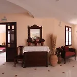 ホテル ニュー ハロウラ 3*