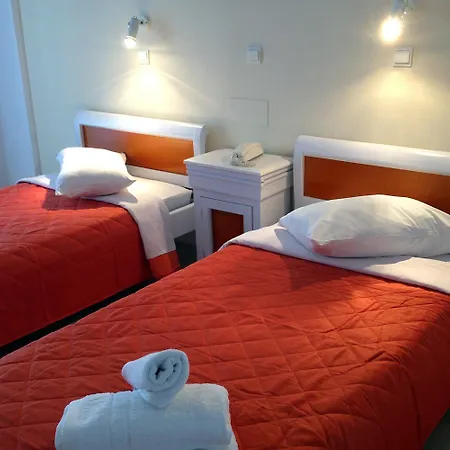 ニュー ハロウラ ホテル