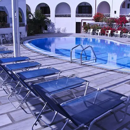 ホテル ニュー ハロウラ サントリーニ