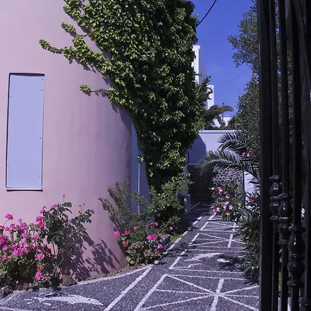 ニュー ハロウラ 3* サントリーニ